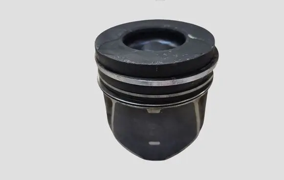 Volvo V50 Piston