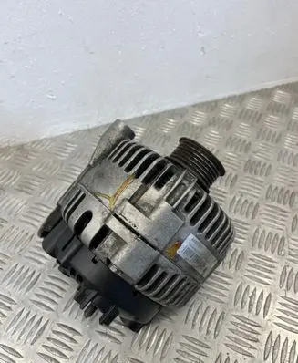 BMW 5 E60 E61 Generator/alternator 9090363