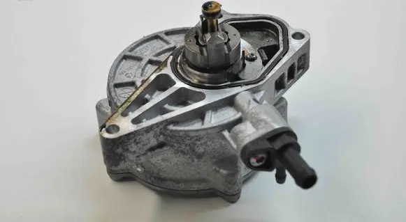 KIA Sportage Vacuum pump 288102A650