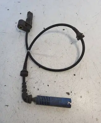 BMW X5 E53 ABS brake wheel speed sensor 6752682