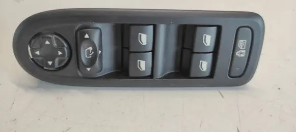 Peugeot 508 Electric window control switch 301703375 101074064 465