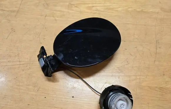 Mazda CX-7 Fuel tank filler cap EH44