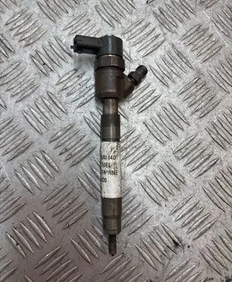 Hyundai i40 Fuel injector 338002A400 0445110258