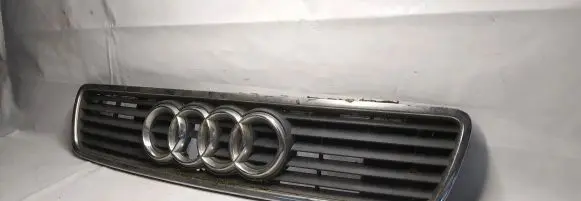Audi A4 S4 B5 8D Front bumper upper radiator grill 8D0853651D