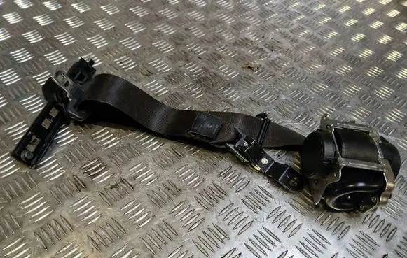 Volvo V40 Front seatbelt 010R0000 619857500