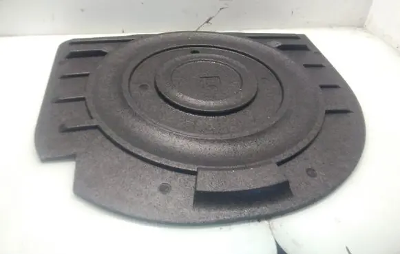Ford Fusion Spare wheel section trim 