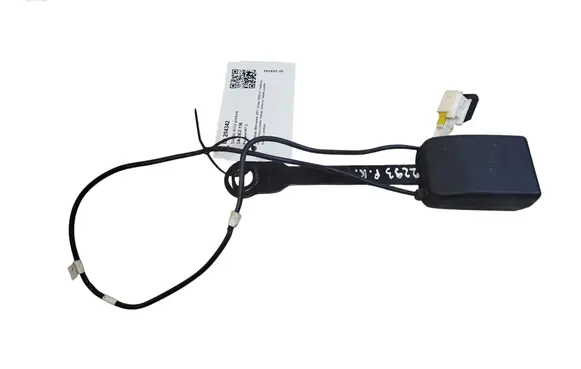 Peugeot 607 Front seatbelt buckle