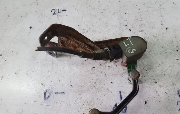Audi R8 42 Headlight/headlamp level sensor 4F0907503