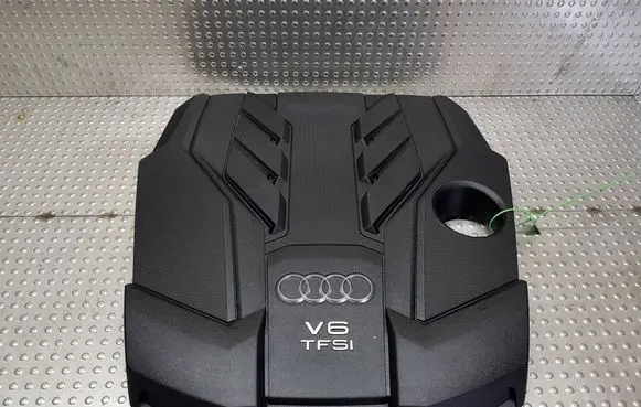 Audi A8 S8 D5 Engine cover (trim) S26370306 06M103925Q