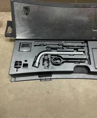 Audi A4 S4 B8 8K Tool box 