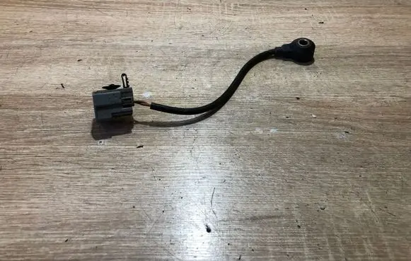 Volvo S40 Detonation knock sensor 1072085C