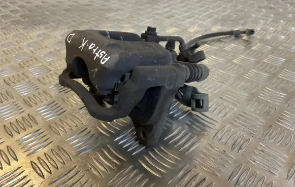 Opel Astra K Rear brake caliper