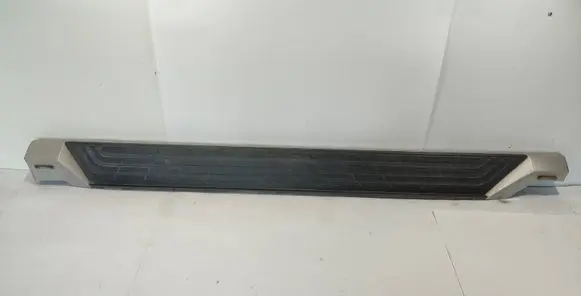 Mitsubishi Pajero Sill 7656A079 7656A081