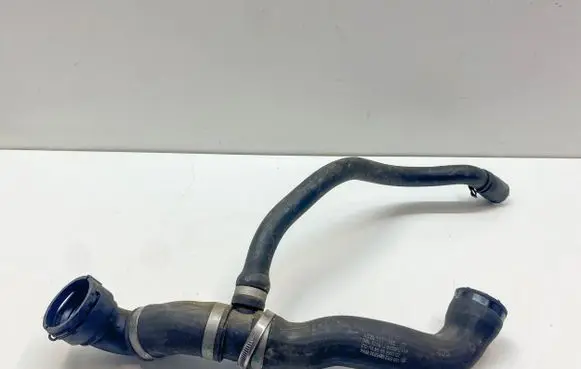 Mercedes-Benz SL R230 Engine coolant pipe/hose A2305012182 2305012182