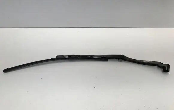 Mazda MX-30 Front wiper blade arm K69D