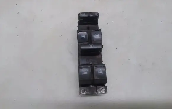 Volkswagen Golf IV Electric window control switch