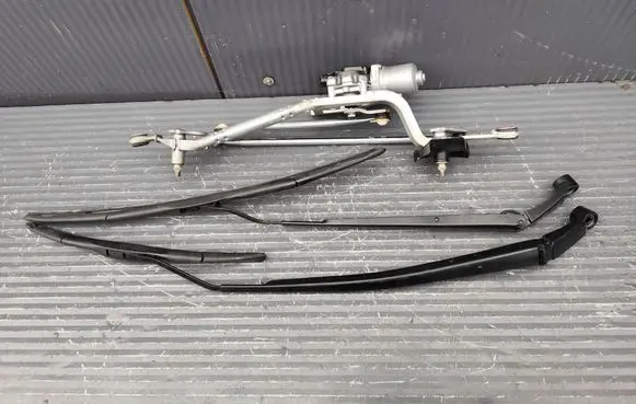 Toyota Yaris XP210 Wiper motor 85110K0120