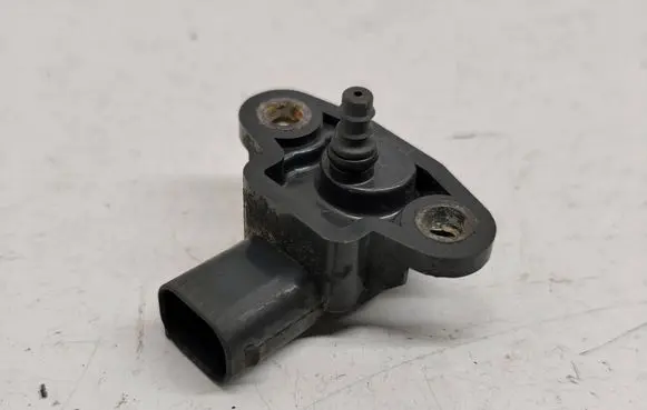 Mercedes-Benz E W211 Air pressure sensor A0051535028 0051535028