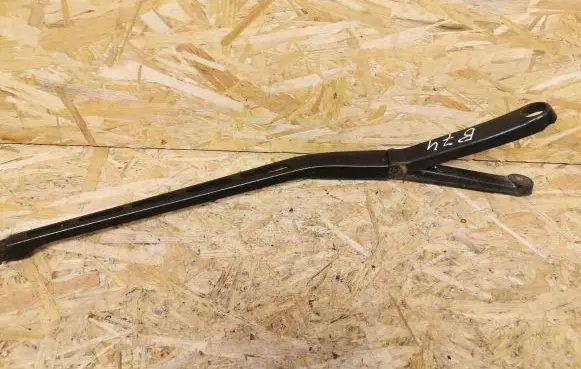 Mercedes-Benz C W203 Front wiper blade arm A2038202544 AL231180437
