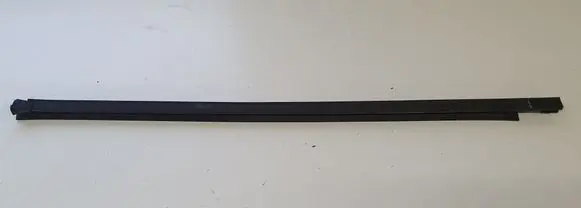 KIA Sportage Rubber seal rear door window/glass 