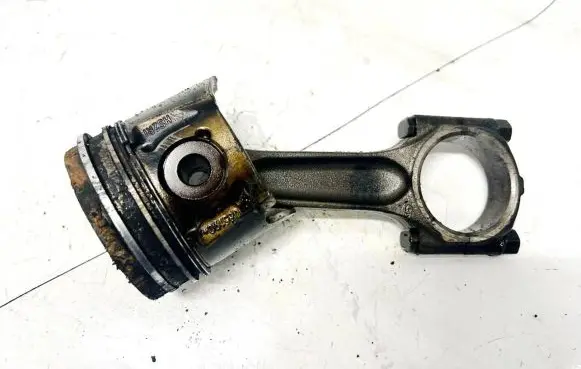 Ford S-MAX Piston with connecting rod