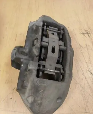 Land Rover Range Rover Sport L494 Front brake caliper 20A6470600