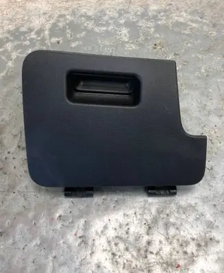 Volkswagen Touran III Glove box 5TB857919A