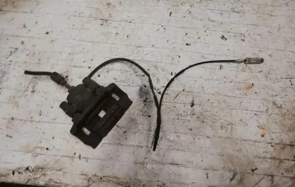 BMW 1 E81 E87 Rear brake caliper NOCODE