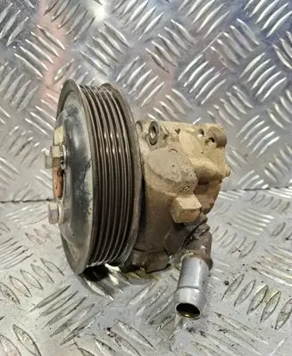 BMW X1 E84 Power steering pump 678883803