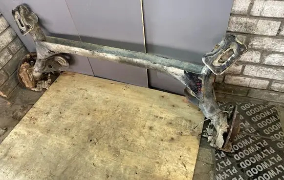 Citroen C4 I Rear axle beam 