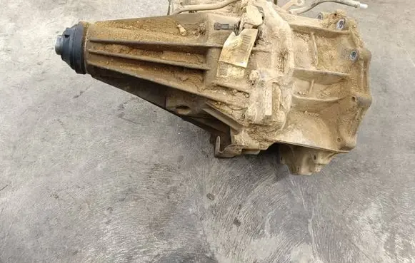 Nissan Navara D40 Gearbox transfer box case EA30D