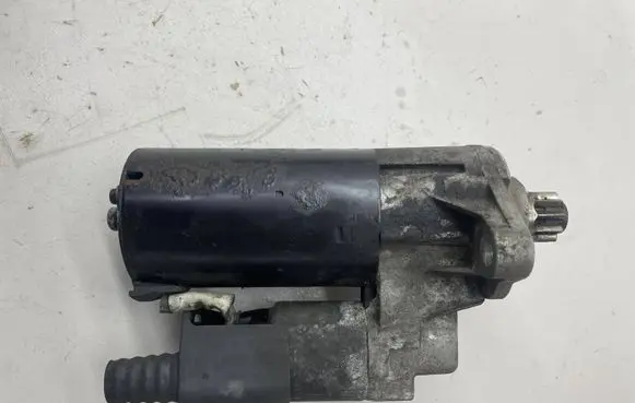 Volkswagen Touran I Starter motor 1005831332