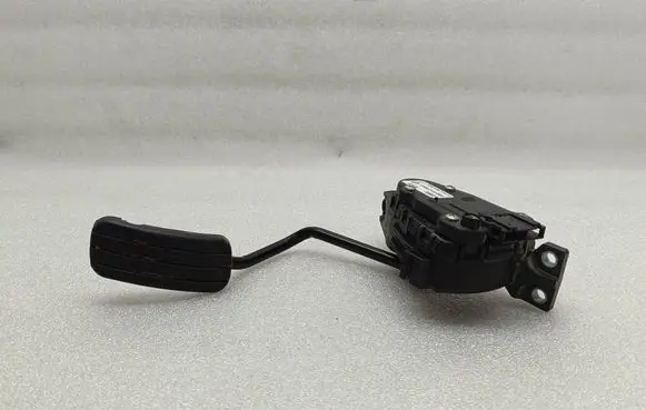 Renault Trafic II (X83) Accelerator throttle pedal 7700313060 6PV00811914