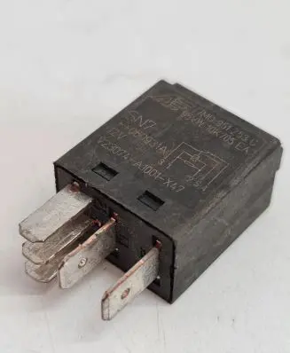 Audi A4 S4 B8 8K Other relay 7M0951253C 95VW10K705EA 23074A1001X47
