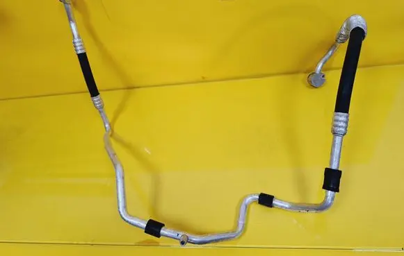 Volkswagen Golf Plus Air conditioning (A/C) pipe/hose 1K0820743CG