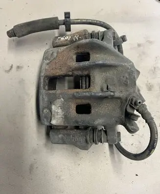 Peugeot 607 Front brake caliper