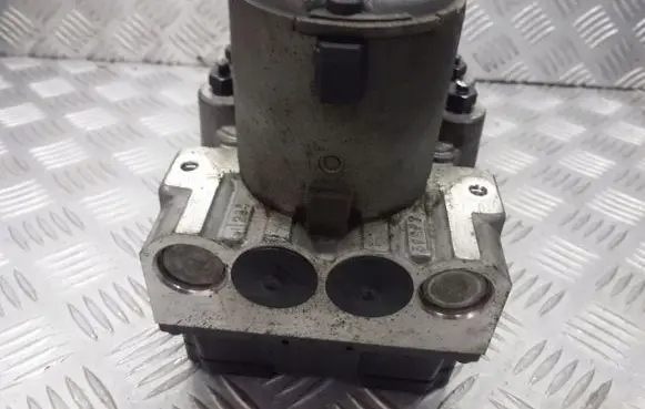 Audi A4 S4 B6 8E 8H ABS Pump 0265214002
