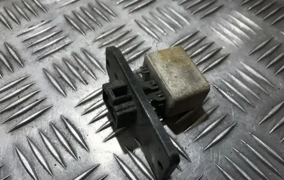 Mitsubishi Galant Heater blower motor/fan resistor