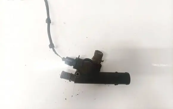 Skoda Octavia Mk2 (1Z) Engine coolant pipe/hose 038121132d