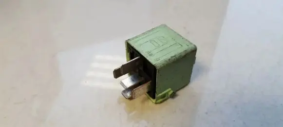 BMW 5 E39 Other relay 61368373700 6136-8373700