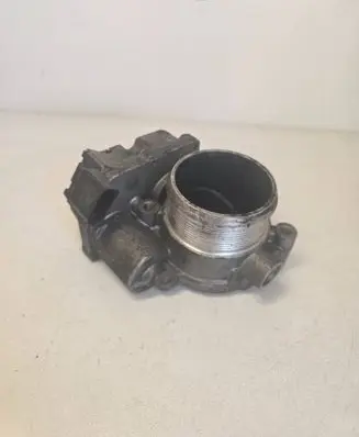 Audi A4 S4 B8 8K Throttle valve 4e0145950