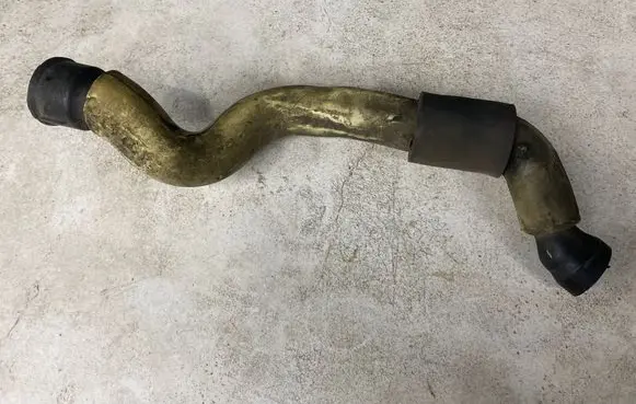 Volvo XC90 Air intake hose/pipe 