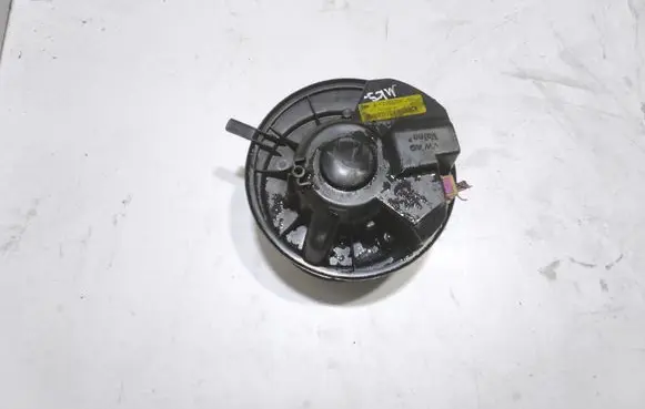 Volkswagen Golf V Heater fan/blower 1K1820015C