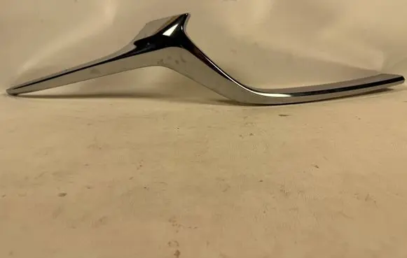 Mazda 6 Front bumper upper radiator grill GSH7507J1