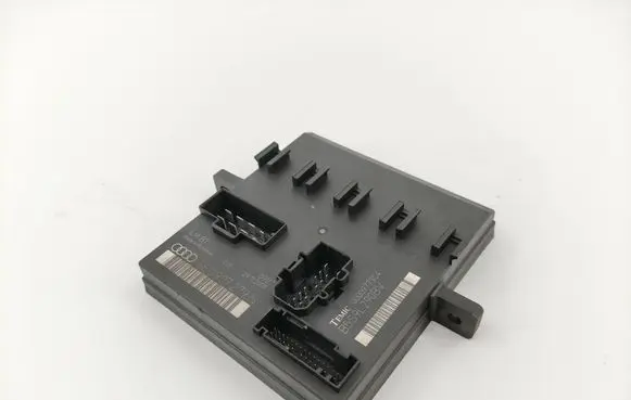 Audi A6 S6 C6 4F Comfort/convenience module 8E0907279N