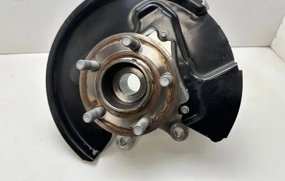 Ford Mustang VI Rear wheel hub FR3C5A970BB