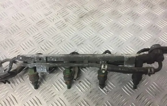 Mazda 323 Fuel main line pipe inp484