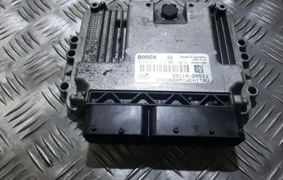 KIA Ceed Engine control unit/module 0281017218 39114-2a511