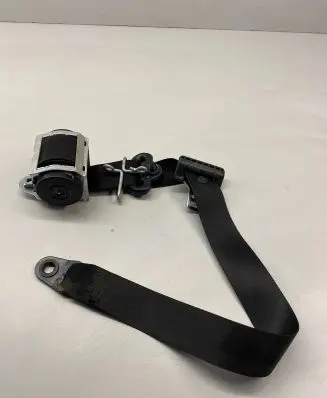 Ford C-MAX I Front seatbelt 609887100A