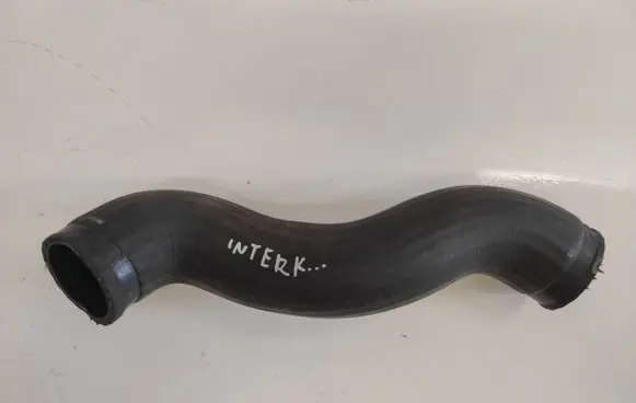 Volvo XC70 Intercooler hose/pipe